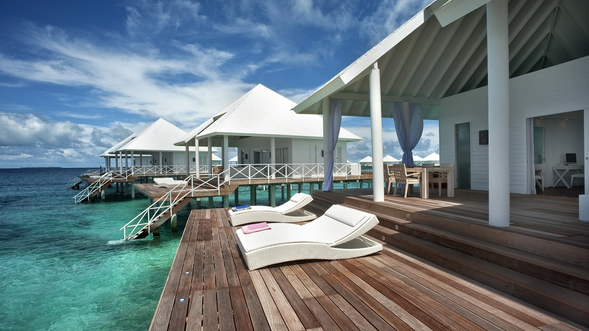 Diamonds Thudufushi Maldives Resort & Spa